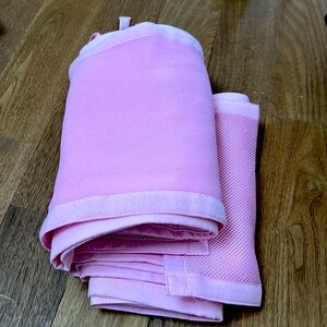 Baby Crib Mesh Bumper -Like New in Pink